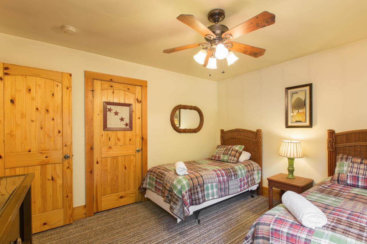 Rooster Ridge Villa Хендерсънвил Екстериор снимка